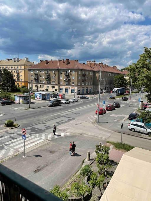 Priestranny 3 Izb. Apartman V Centre S Parkovanim. Банска-Бистрица Экстерьер фото